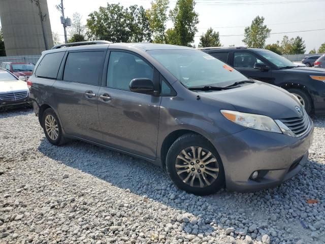 2014 Toyota Sienna XLE