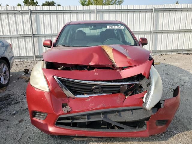 2013 Nissan Versa S