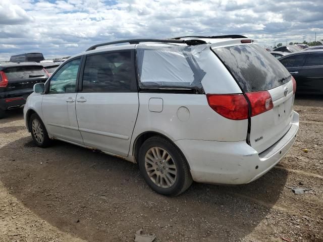 2007 Toyota Sienna XLE