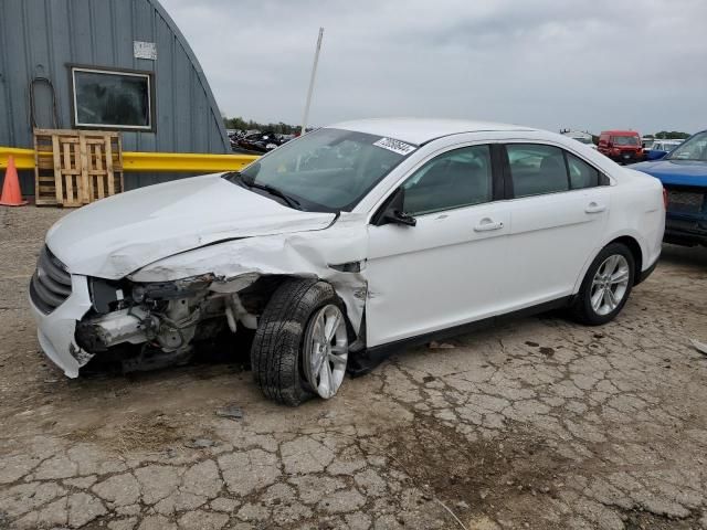 2016 Ford Taurus SE