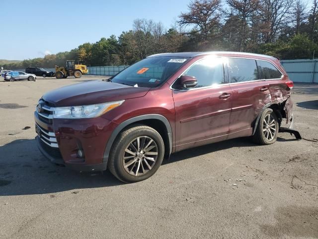 2018 Toyota Highlander SE