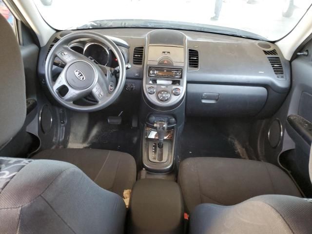 2010 KIA Soul +