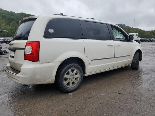 2012 Chrysler Town & Country Touring L