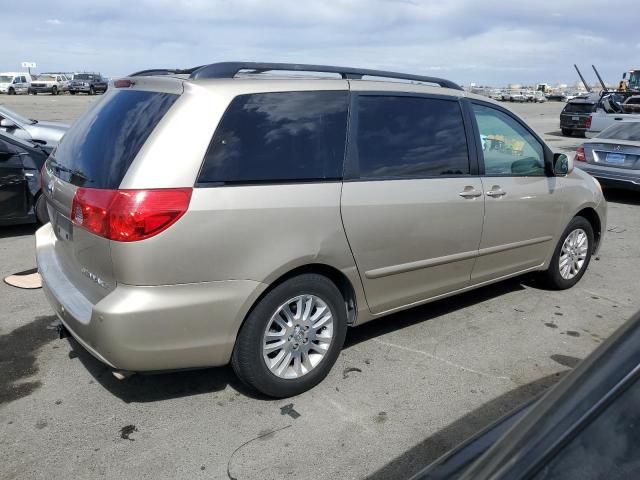 2008 Toyota Sienna XLE