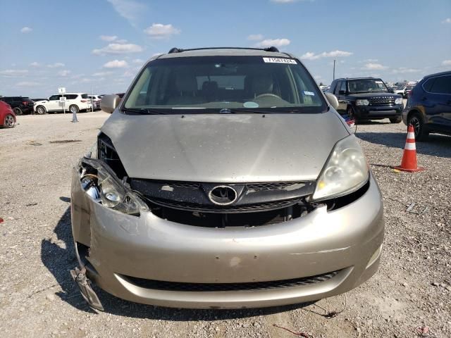 2008 Toyota Sienna XLE