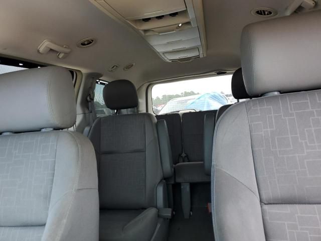 2009 Volkswagen Routan SE