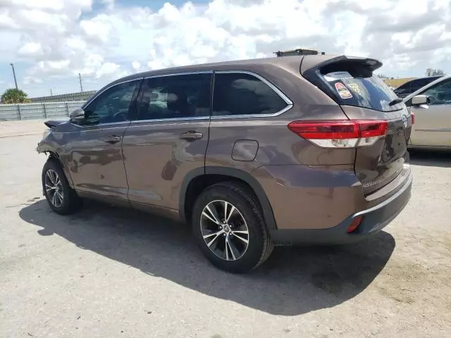 2018 Toyota Highlander LE