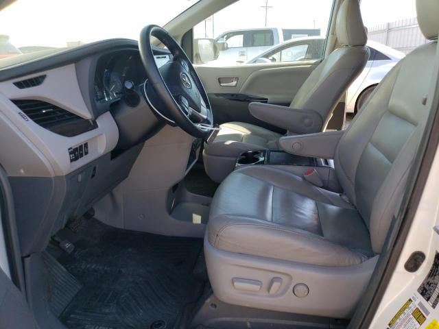 2015 Toyota Sienna XLE