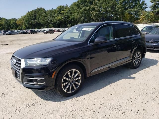 2019 Audi Q7 Premium Plus