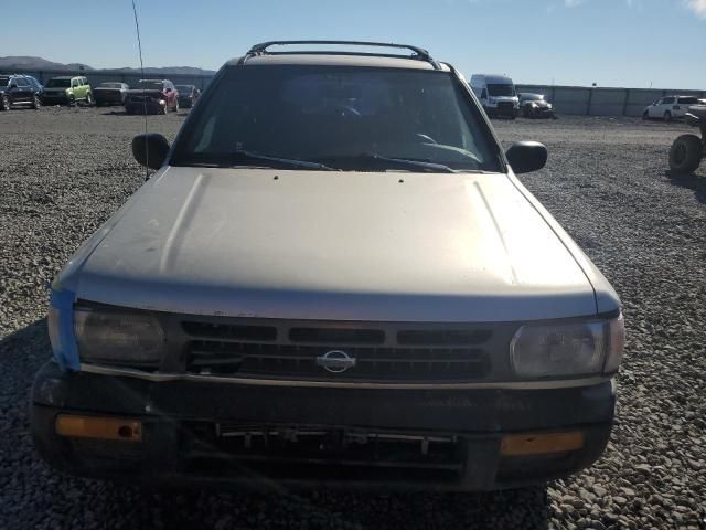 1997 Nissan Pathfinder LE