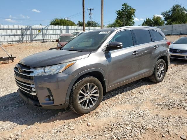 2018 Toyota Highlander SE