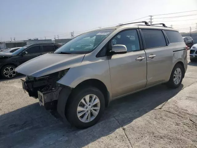 2016 KIA Sedona LX