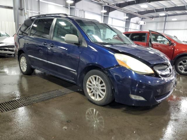 2007 Toyota Sienna XLE