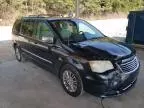 2013 Chrysler Town & Country Touring L