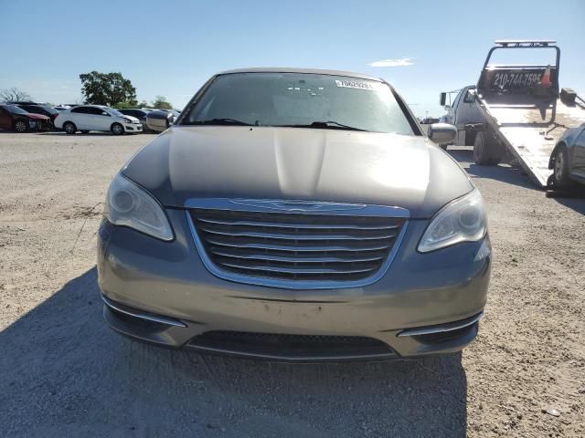 2013 Chrysler 200 Touring