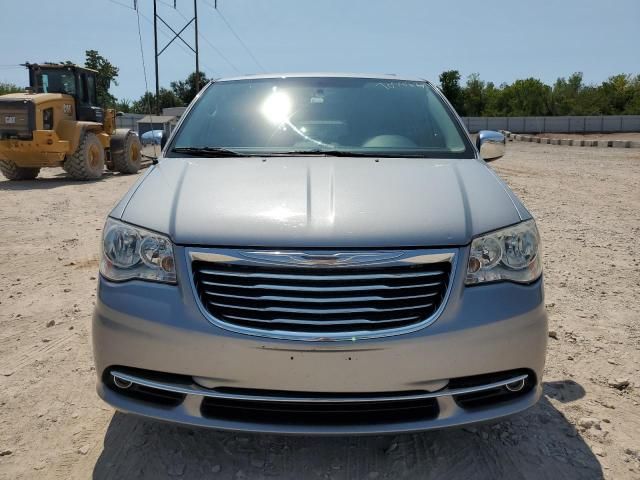 2015 Chrysler Town & Country Touring L