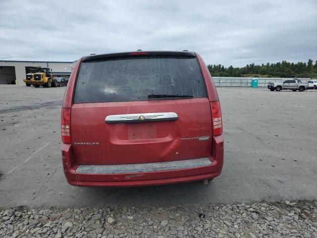 2010 Chrysler Town & Country Touring