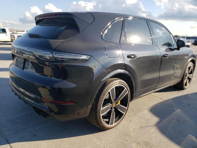 2021 Porsche Cayenne Turbo S E-Hybrid