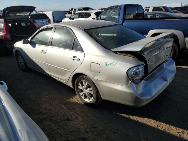 2004 Toyota Camry LE