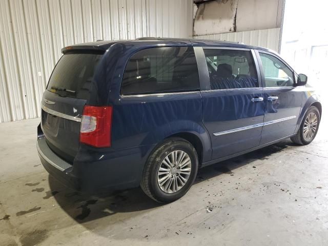 2015 Chrysler Town & Country Touring L