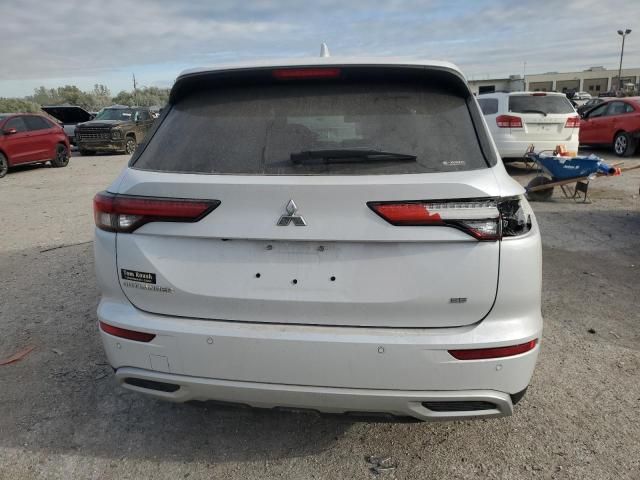 2022 Mitsubishi Outlander SE