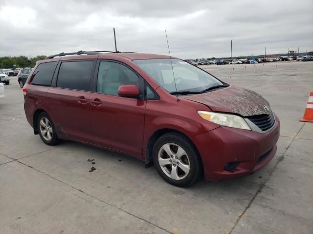 2011 Toyota Sienna LE