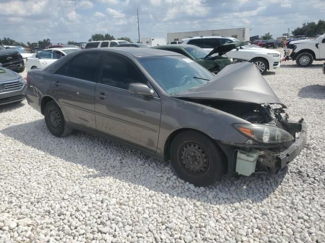 2004 Toyota Camry LE