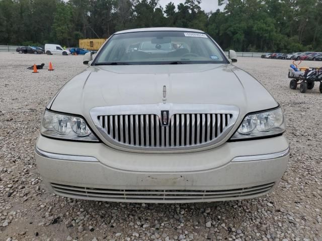 2007 Lincoln Town Car Signature