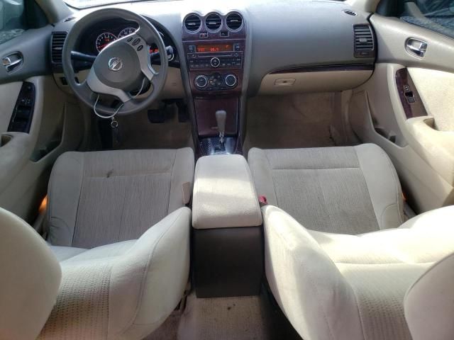 2010 Nissan Altima Base