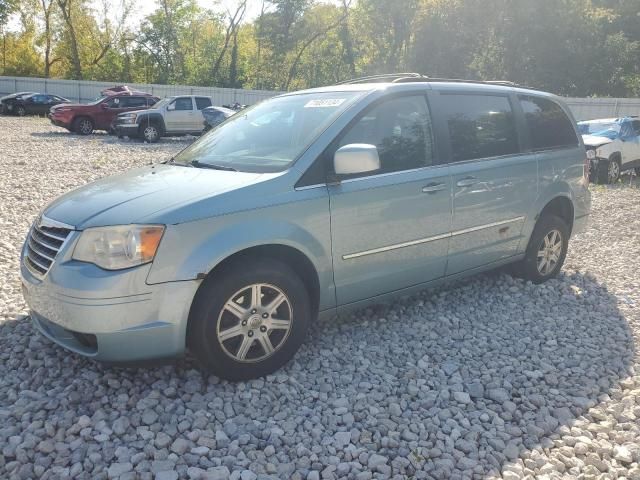 2010 Chrysler Town & Country Touring