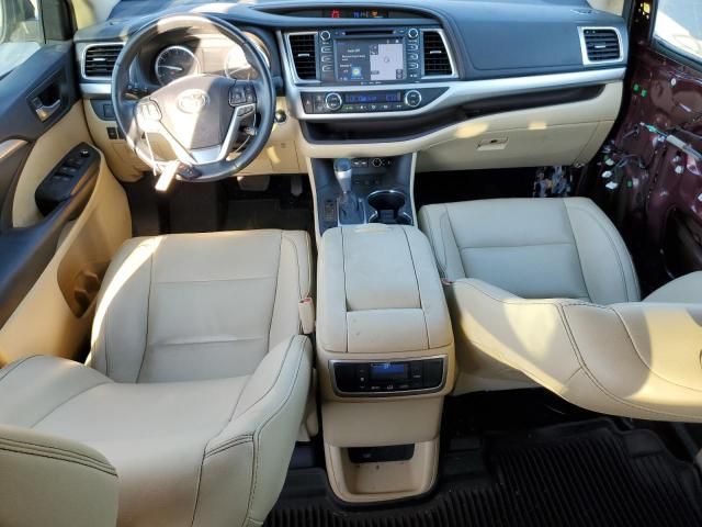 2019 Toyota Highlander SE