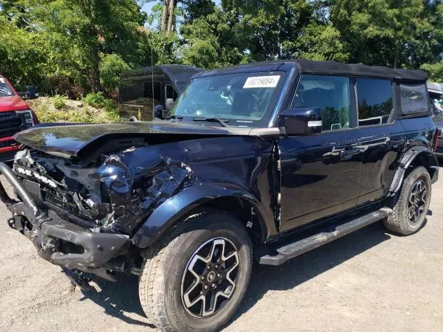 2021 Ford Bronco Base