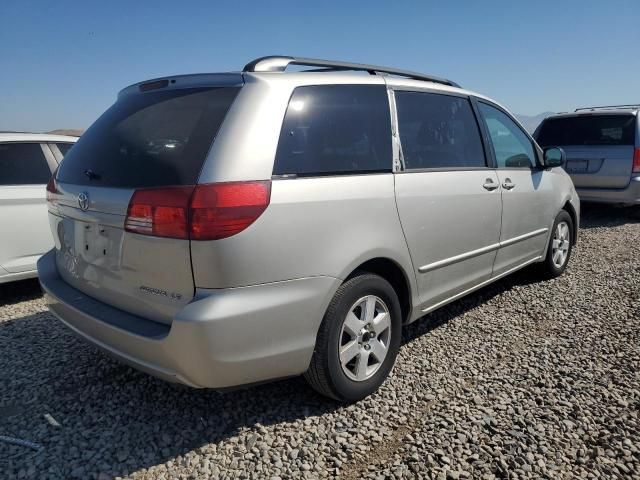 2004 Toyota Sienna CE