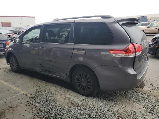 2011 Toyota Sienna XLE