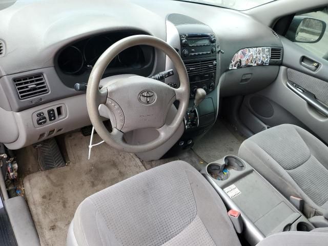 2006 Toyota Sienna CE