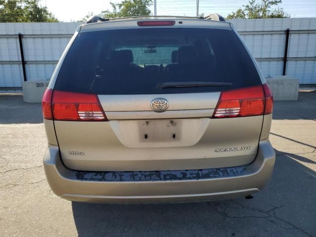 2005 Toyota Sienna XLE