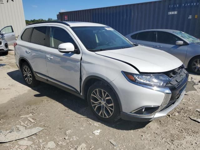 2016 Mitsubishi Outlander SE