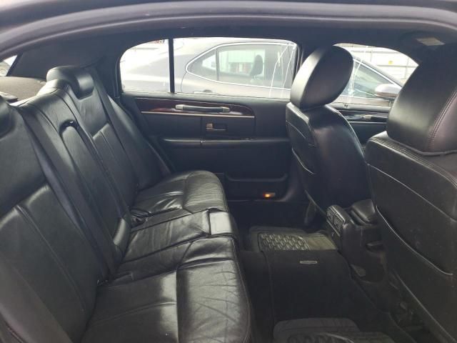 2011 Lincoln Town Car Executive L