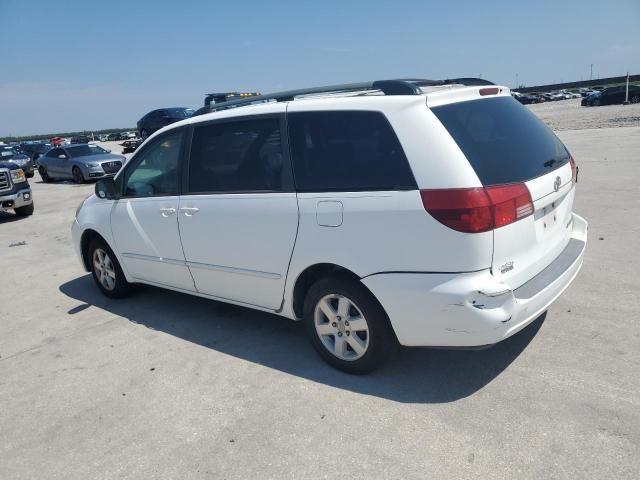 2004 Toyota Sienna CE