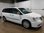 2014 Chrysler Town & Country Touring L