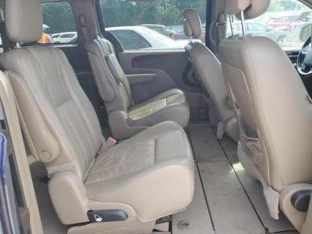 2012 Chrysler Town & Country Touring