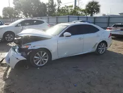 Carros salvage sin ofertas aún a la venta en subasta: 2014 Lexus IS 250