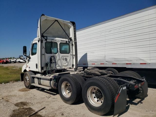 2020 Freightliner Cascadia 116