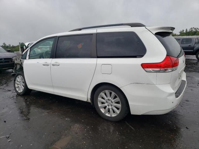 2013 Toyota Sienna XLE