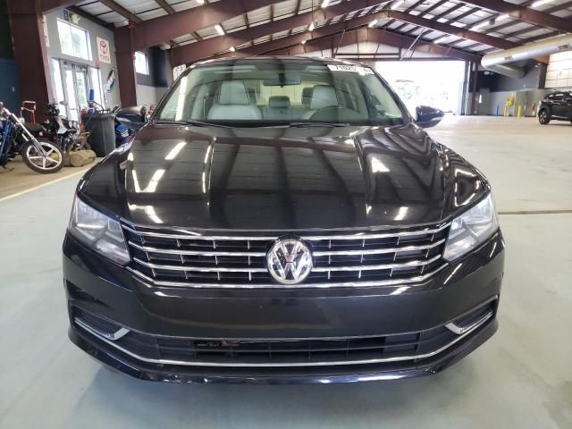 2017 Volkswagen Passat SE