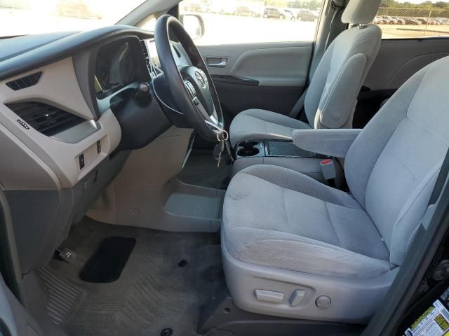 2015 Toyota Sienna LE