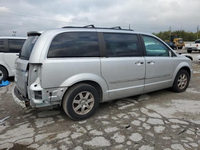 2011 Chrysler Town & Country Touring