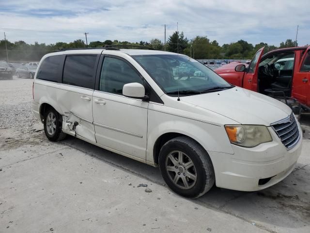 2010 Chrysler Town & Country Touring