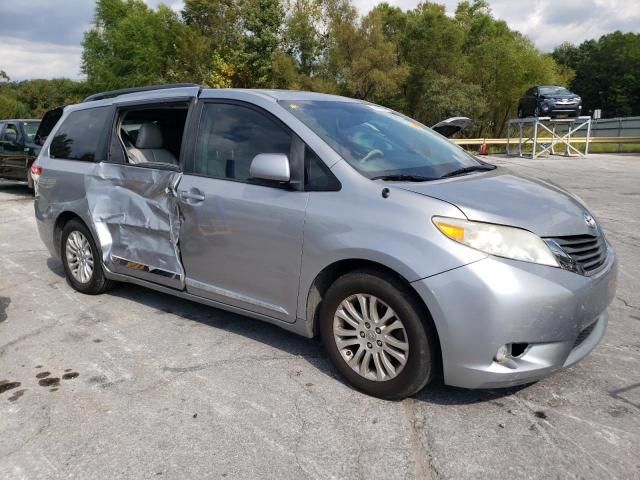 2011 Toyota Sienna XLE