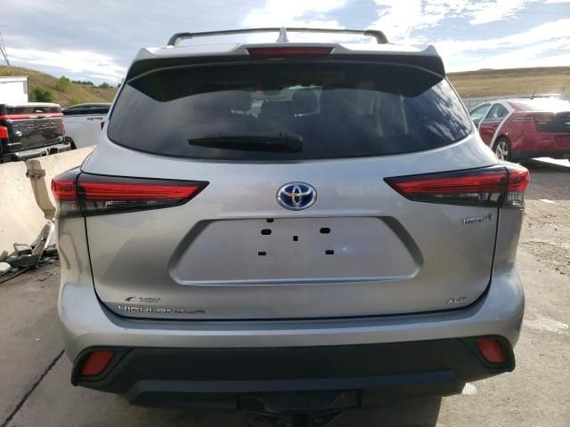 2022 Toyota Highlander Hybrid XLE